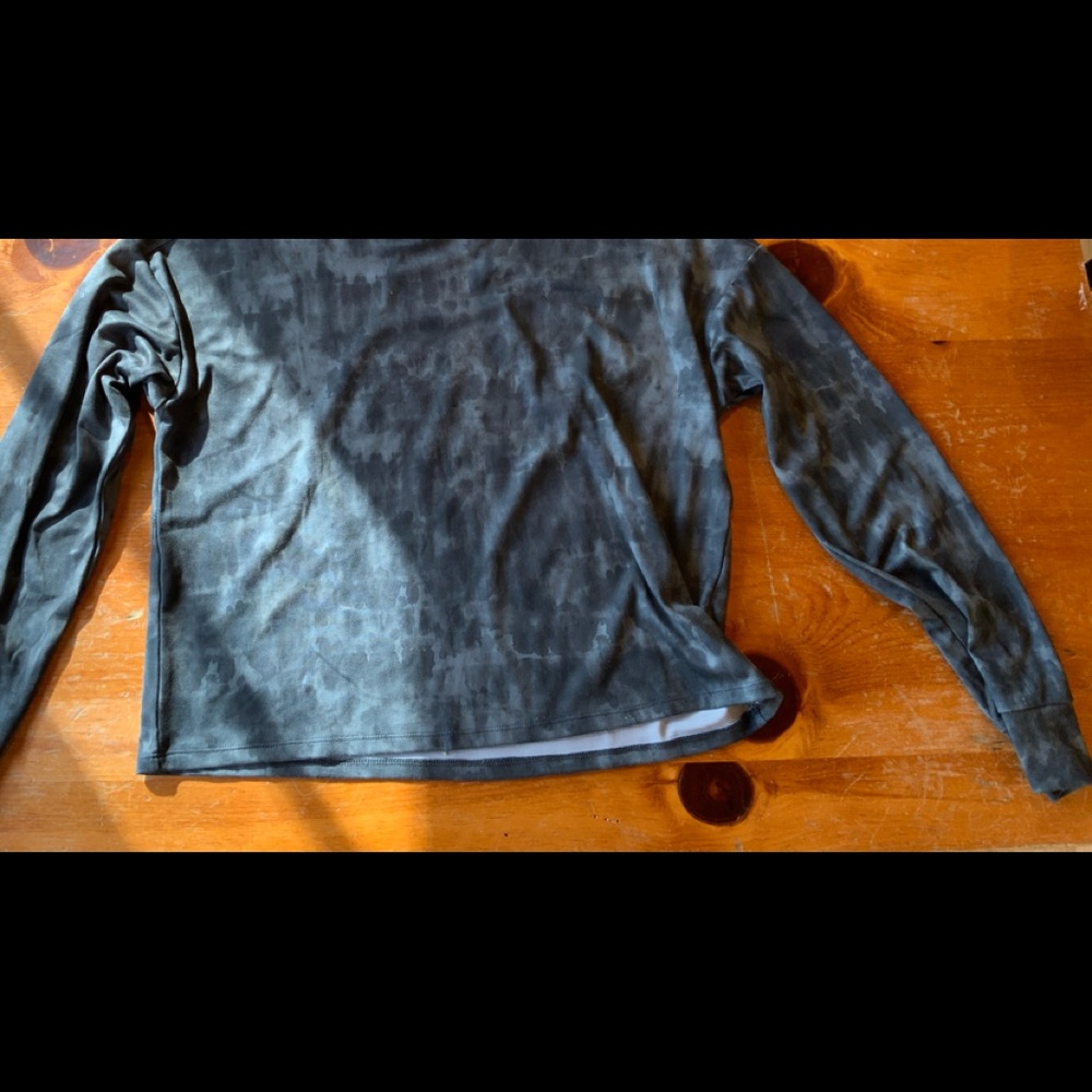 Running athletic top